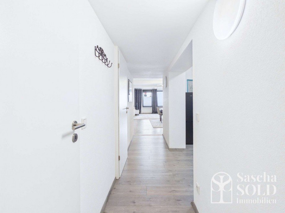 EG - Flur Reihenmittelhaus Sankt Ingbert