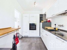 K�che Gepflegter Bungalow mit Grundofen, sonniger Terrasse, Garten und Garage in Dudweiler-S�d