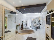 Badezimmer Modernes Reihenendhaus in St. Ingbert - S�d mit K�che, Sauna, Wintergarten, Garage und Dachterrasse
