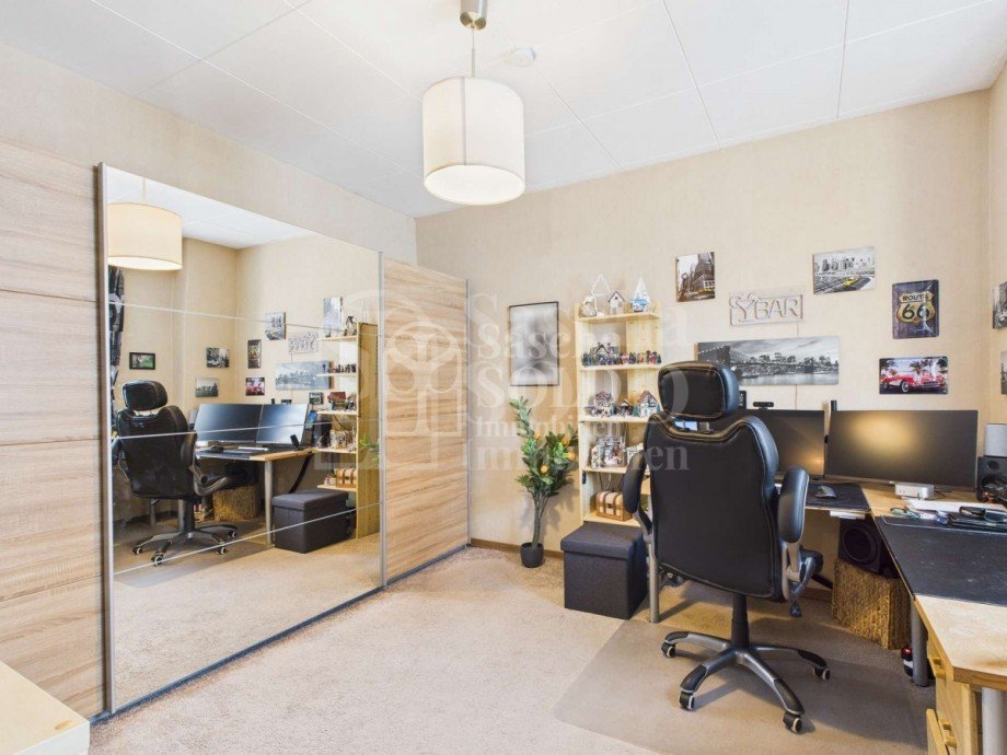 EG-B�ro Reihenendhaus Friedrichsthal