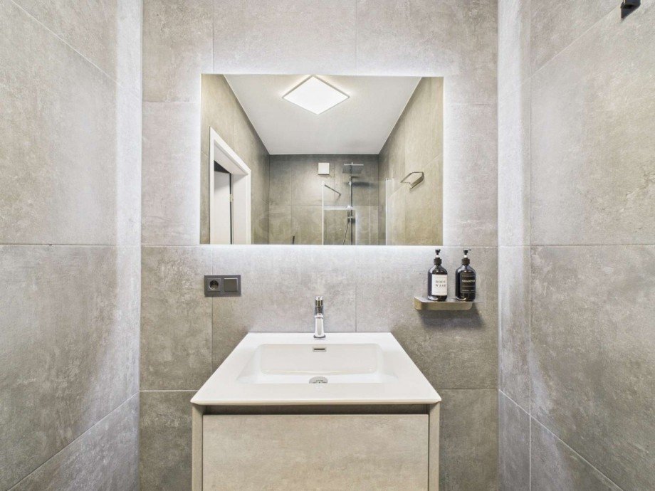 Bad im UG Villa Kirkel