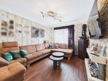EG - Wohnzimmer Freistehendes Einfamilienhaus mit Pool, Sauna und PV-Anlage - Viel Platz & Komfort in ruhiger Lage