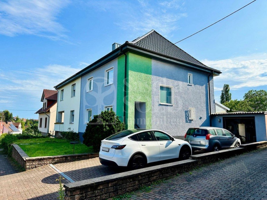 Stra�enseite Doppelhaush�lfte Bexbach