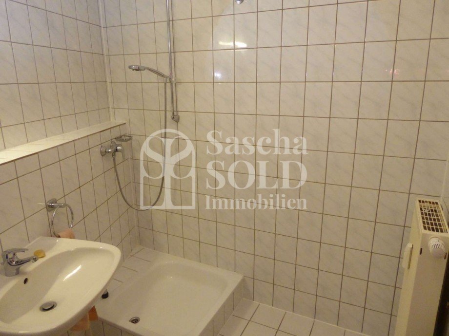 W27 - Badezimmer Etagenwohnung Saarbr�cken