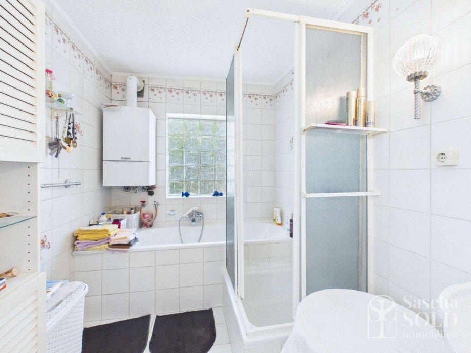 2. OG - Badezimmer Doppelhaush�lfte Spiesen-Elversberg