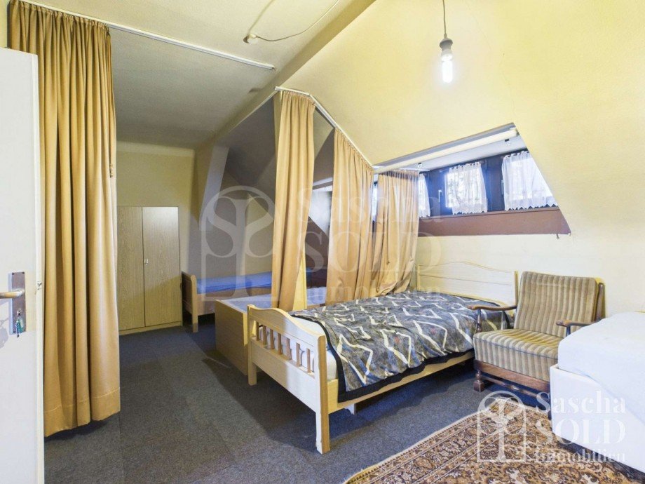 DG - Schlafzimmer 2 Einfamilienhaus Spiesen-Elversberg